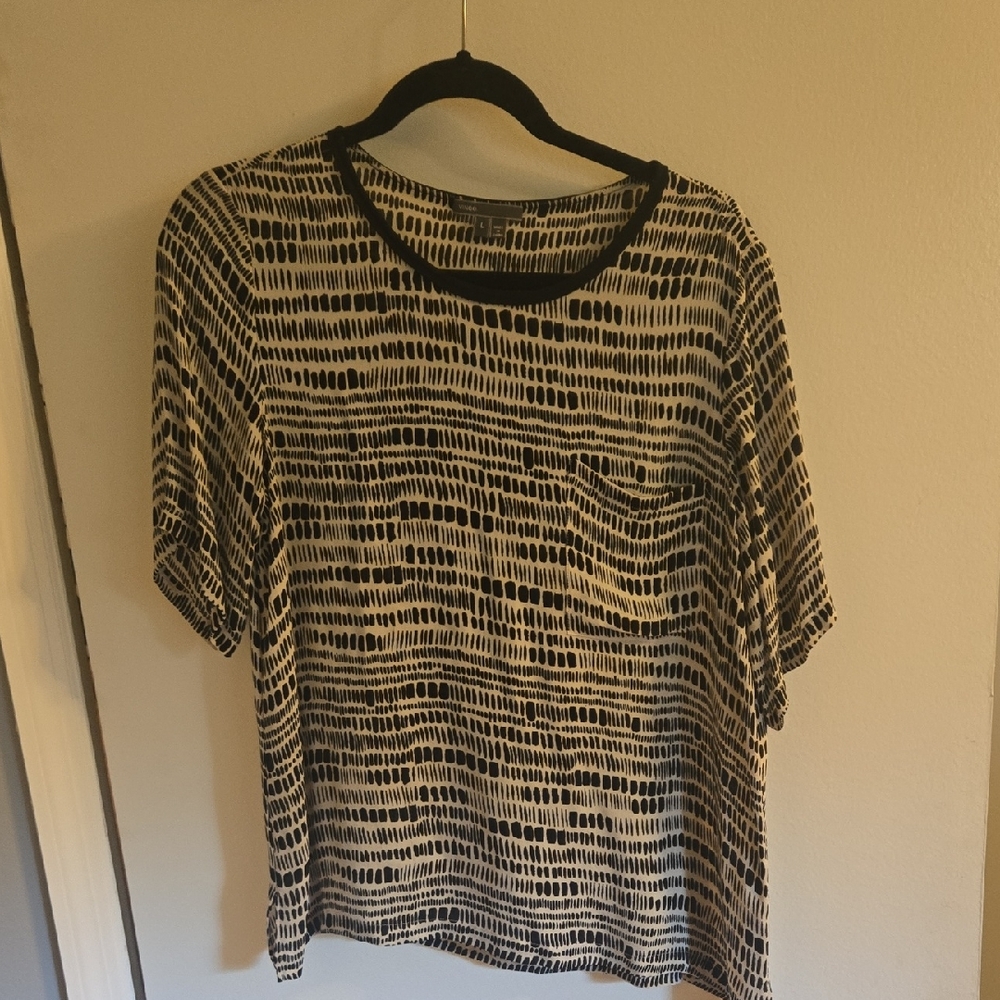 Vince Black and White Striped Short Sleeve Top